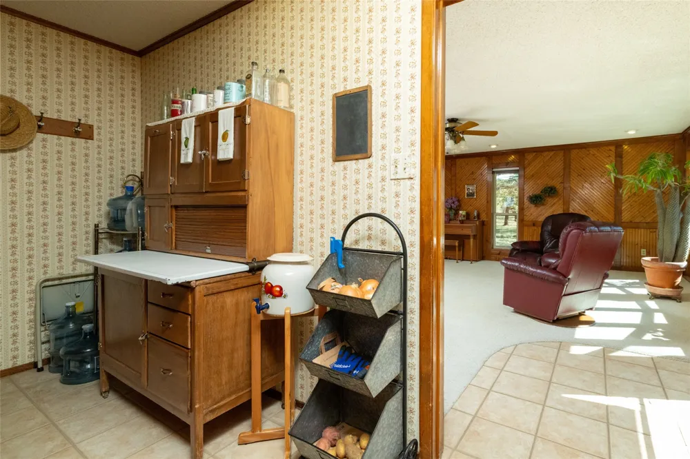 970 Live Oak Road Santo, TX 76472