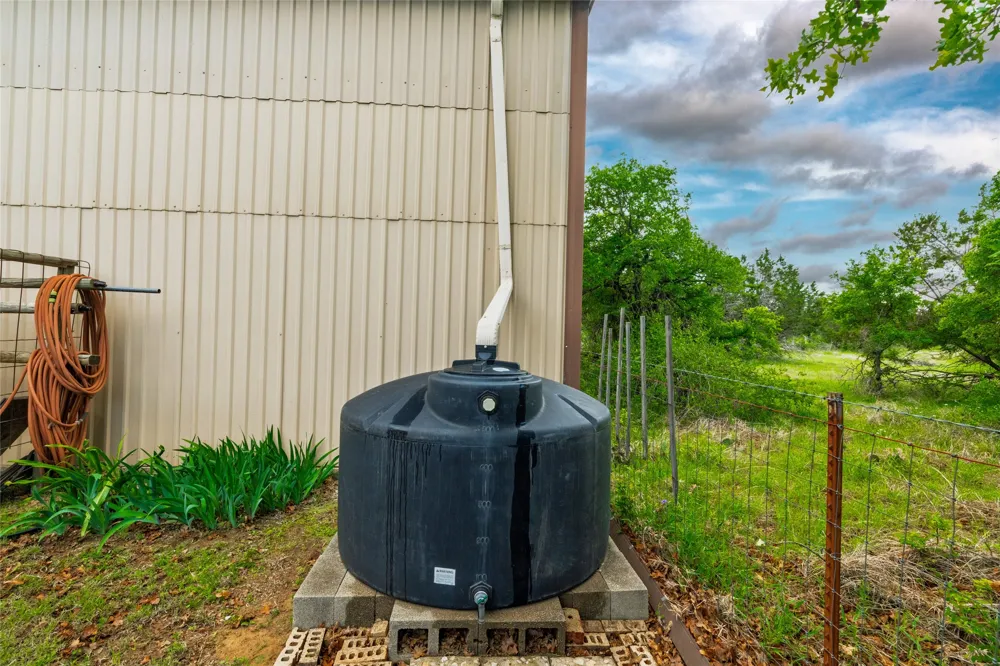 970 Live Oak Road Santo, TX 76472