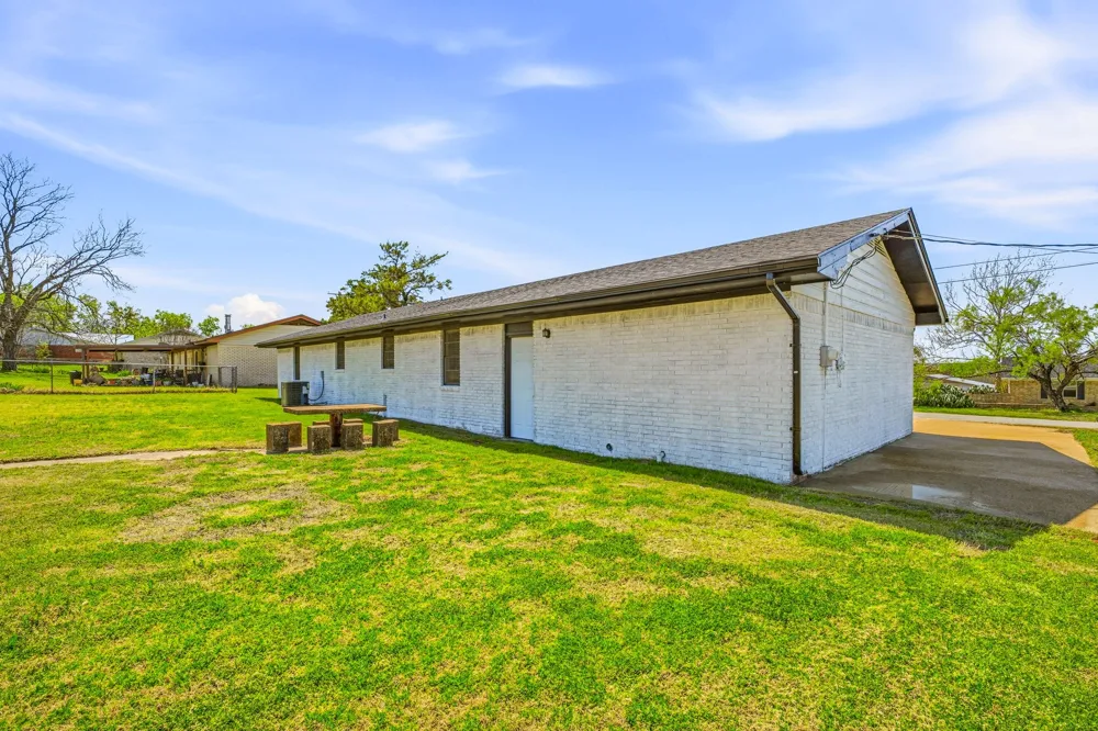 925 Kirk Street Hico, TX 76457