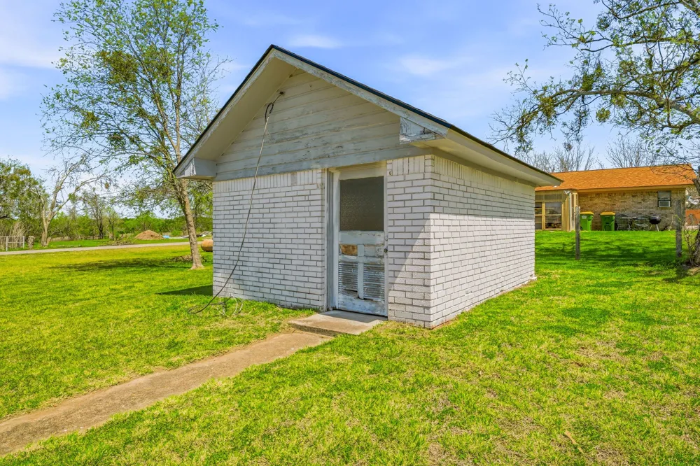 925 Kirk Street Hico, TX 76457