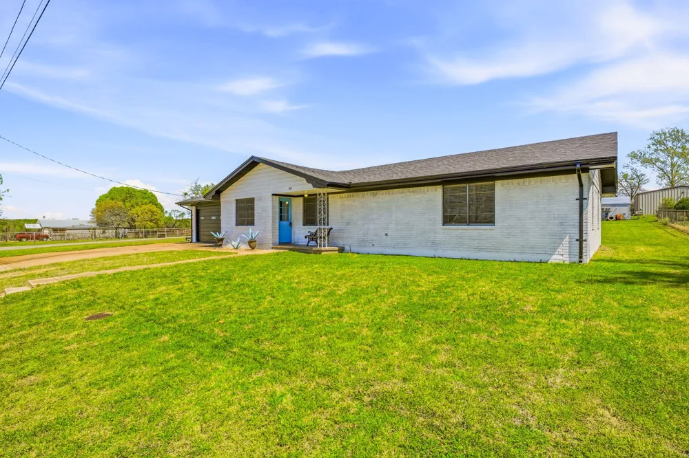 925 Kirk Street Hico, TX 76457