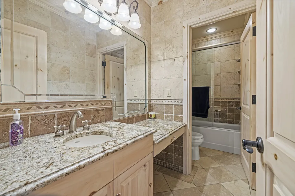 694 Scenic Circle Pipe Creek, TX 78063