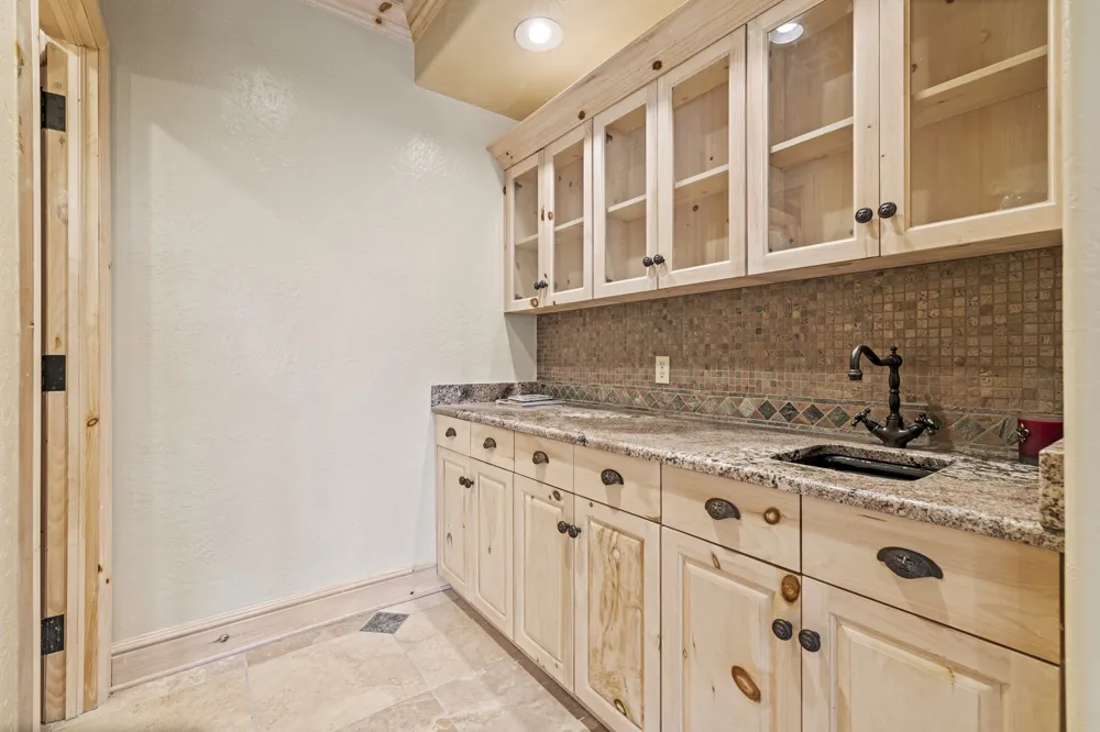 694 Scenic Circle Pipe Creek, TX 78063