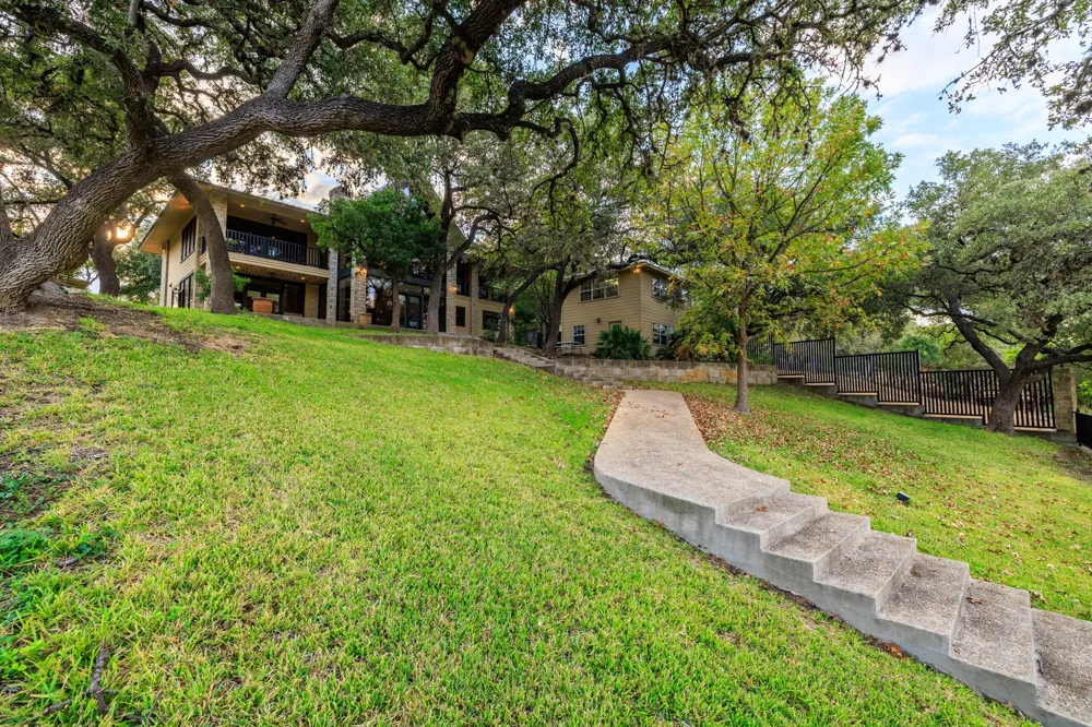 694 Scenic Circle Pipe Creek, TX 78063
