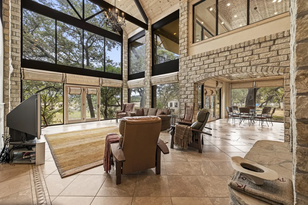 694 Scenic Circle Pipe Creek, TX 78063