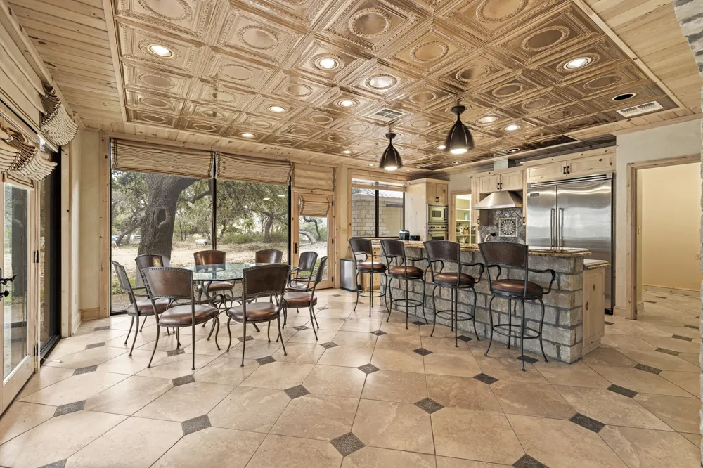 694 Scenic Circle Pipe Creek, TX 78063