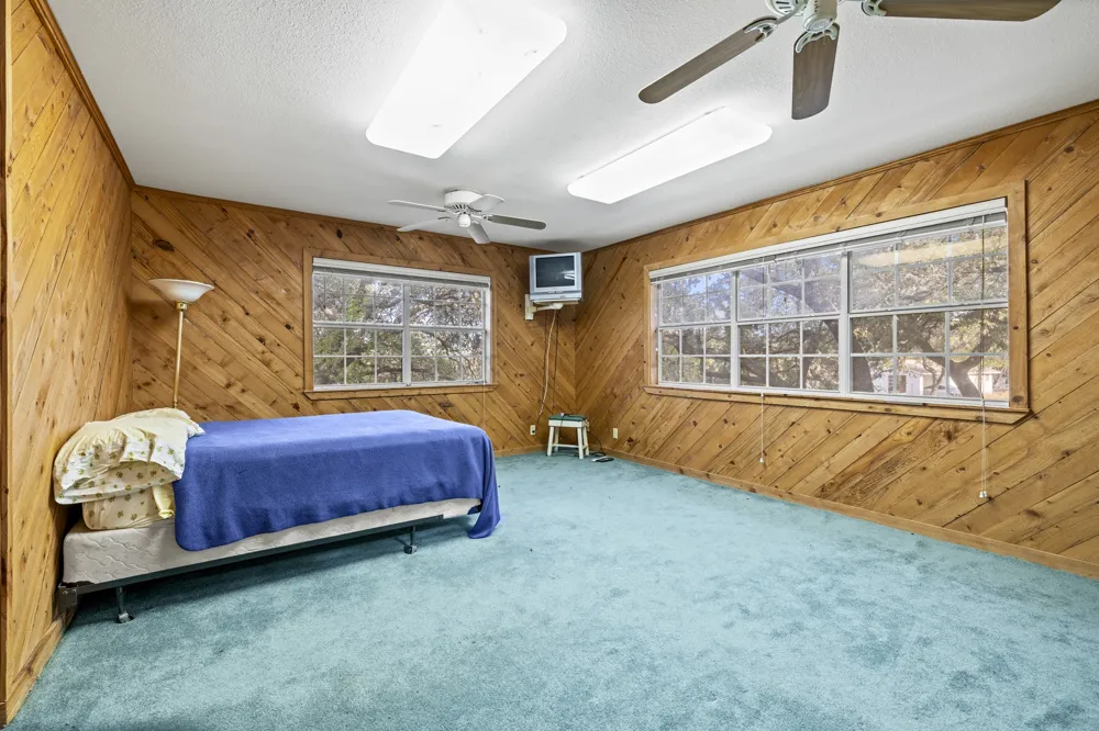694 Scenic Circle Pipe Creek, TX 78063