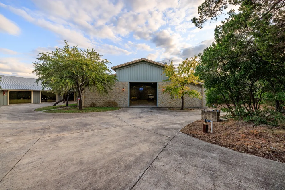 694 Scenic Circle Pipe Creek, TX 78063
