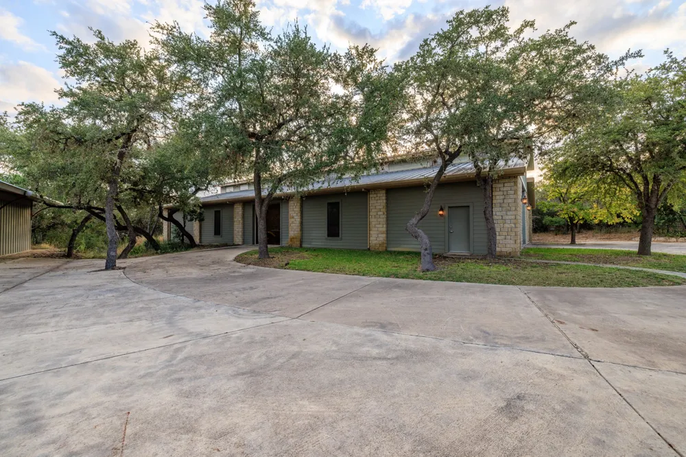 694 Scenic Circle Pipe Creek, TX 78063