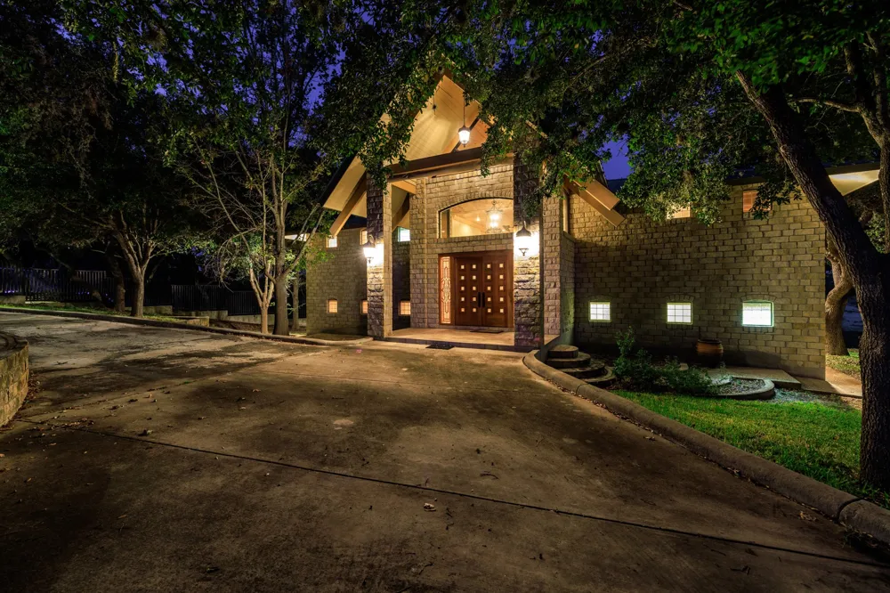 694 Scenic Circle Pipe Creek, TX 78063