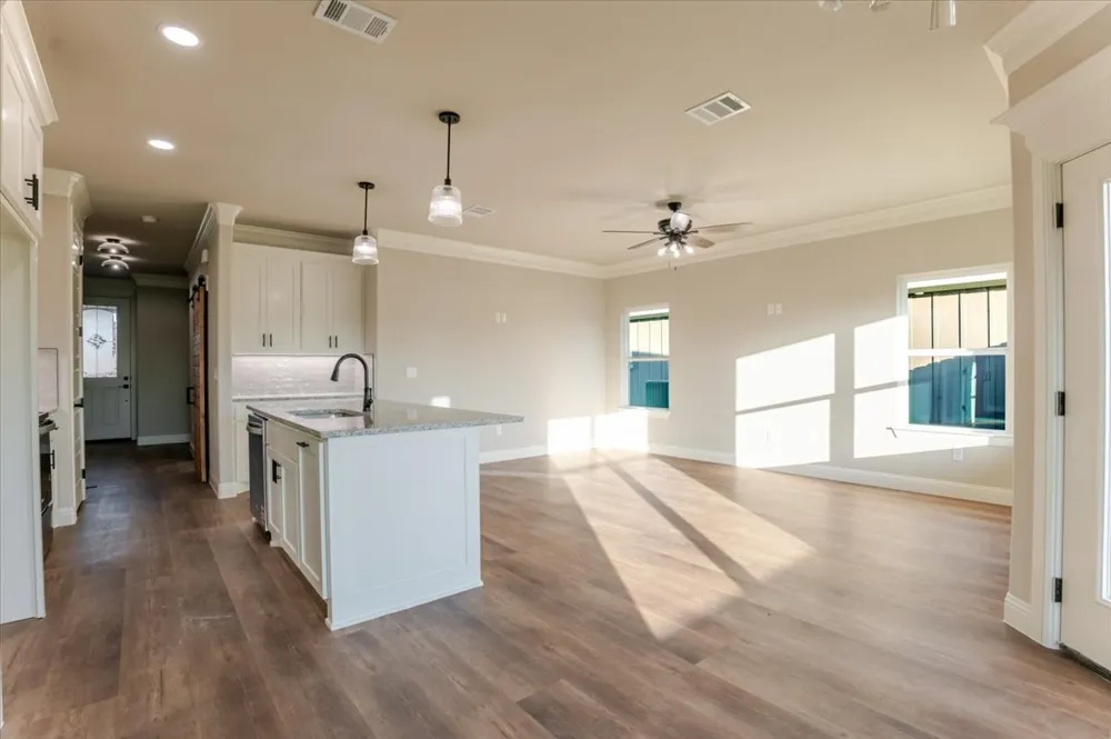 9209 Parkview Circle Tolar, TX 76476