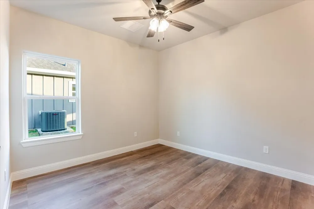 9209 Parkview Circle Tolar, TX 76476