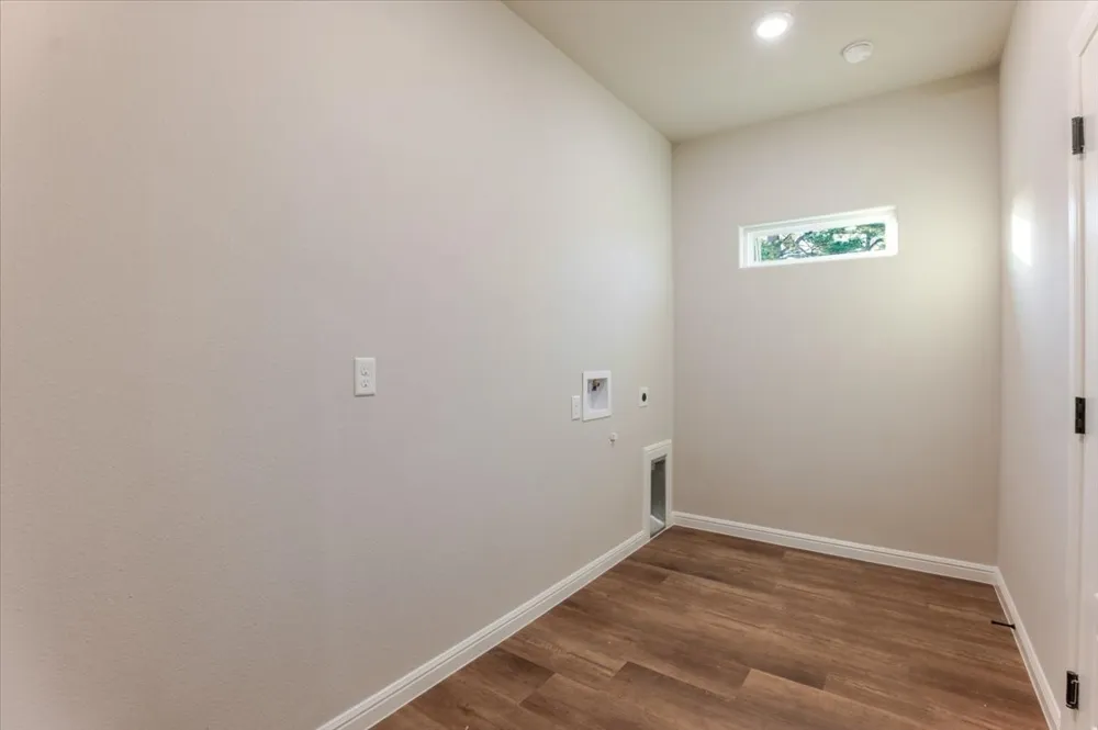 9209 Parkview Circle Tolar, TX 76476