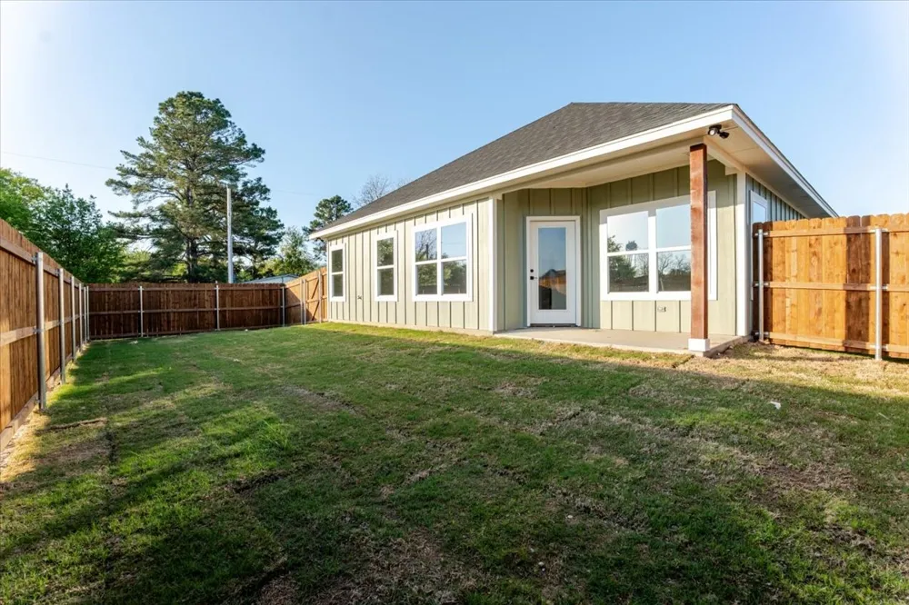 9209 Parkview Circle Tolar, TX 76476