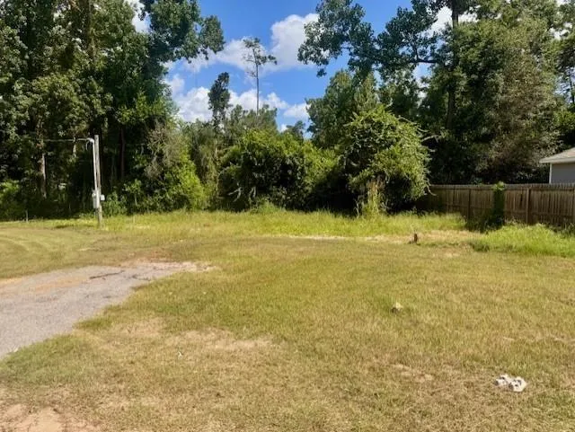 17023 Main Street Splendora, TX 77372