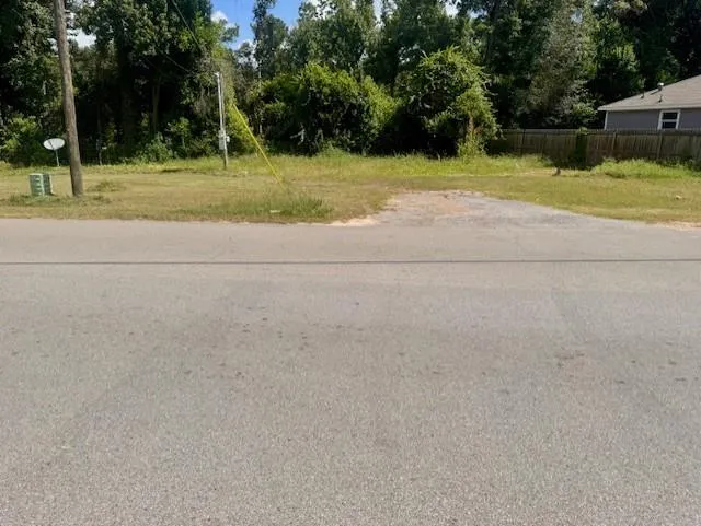 17023 Main Street Splendora, TX 77372