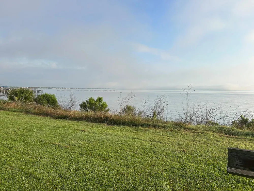300 Fairfield Shoreacres, TX 77571