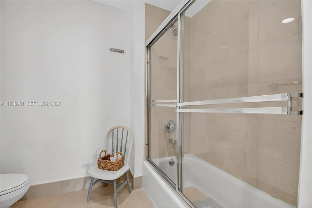 21150 Point Pl #1505 Aventura, FL 33180