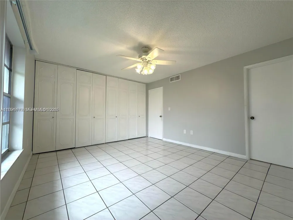 805 W Oakland Park Blvd #D19 Oakland Park, FL 33311