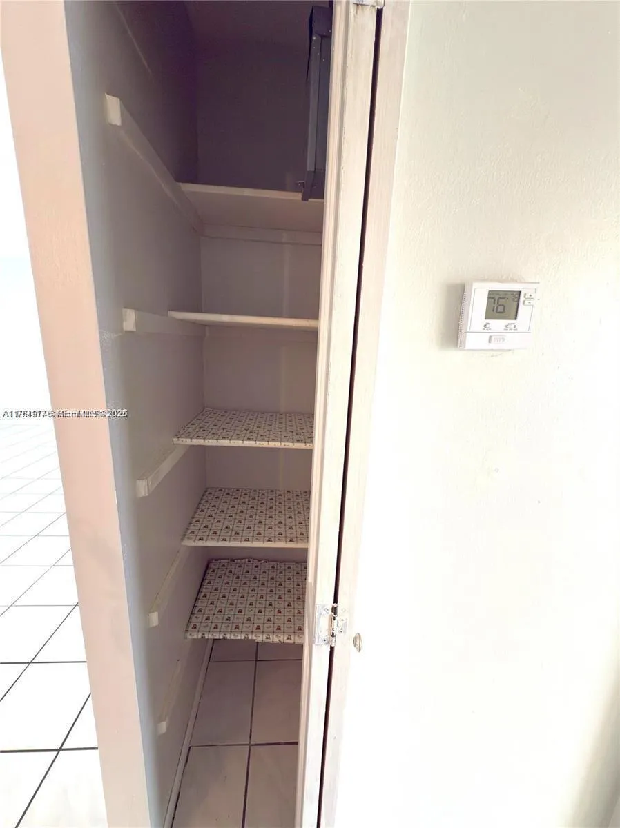 805 W Oakland Park Blvd #D19 Oakland Park, FL 33311