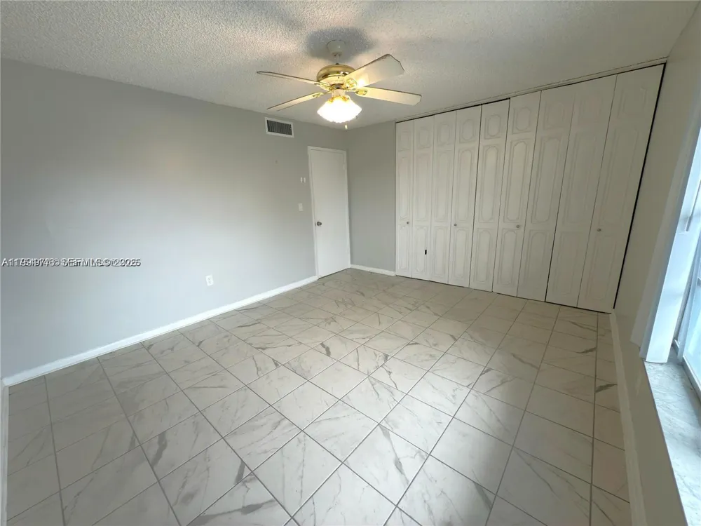 805 W Oakland Park Blvd #D19 Oakland Park, FL 33311