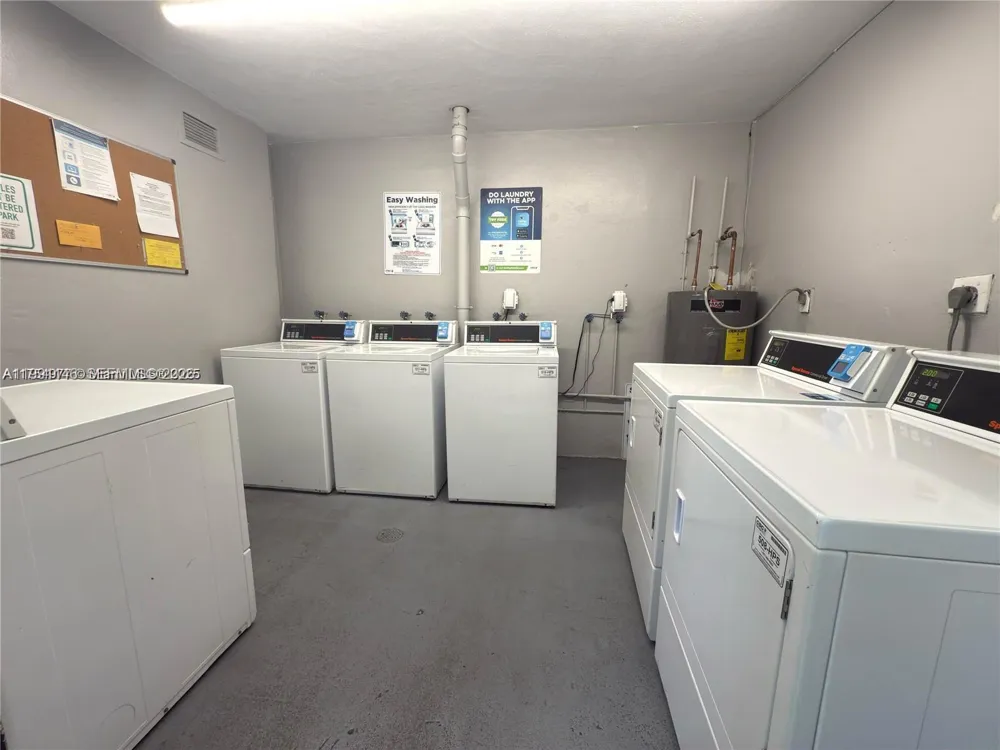 805 W Oakland Park Blvd #D19 Oakland Park, FL 33311