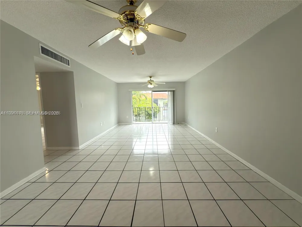 805 W Oakland Park Blvd #D19 Oakland Park, FL 33311