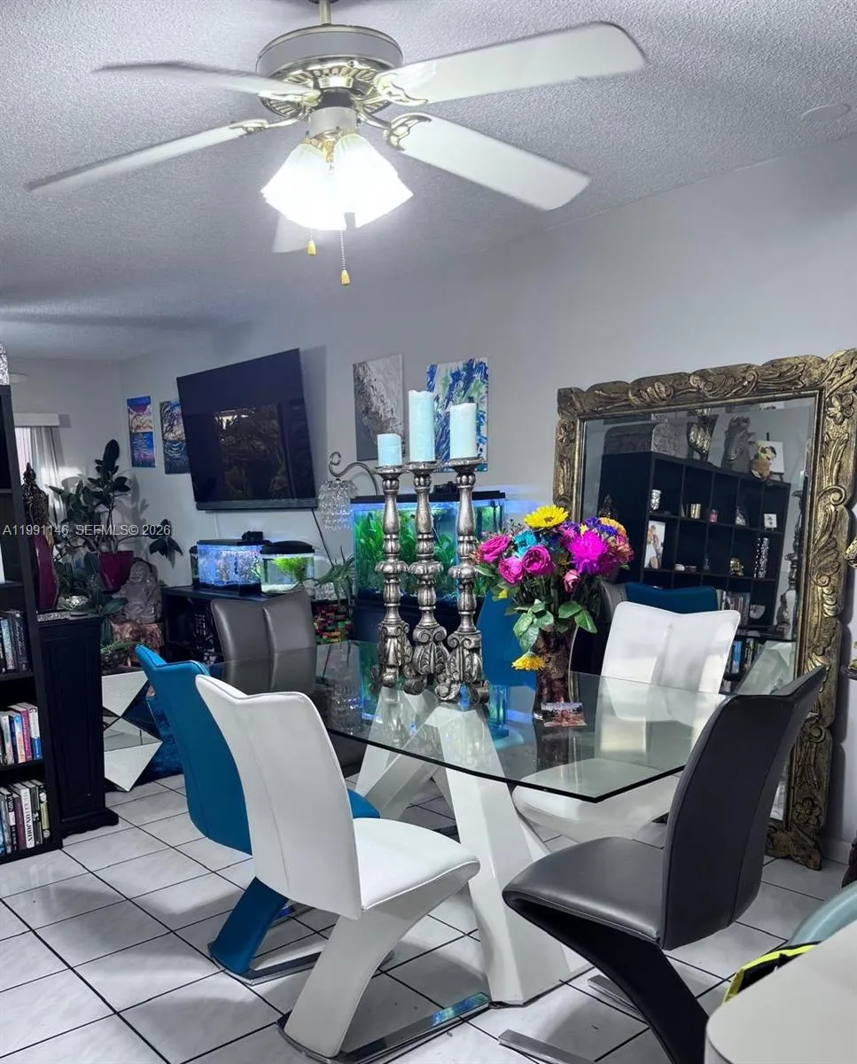 805 W Oakland Park Blvd #D19 Oakland Park, FL 33311