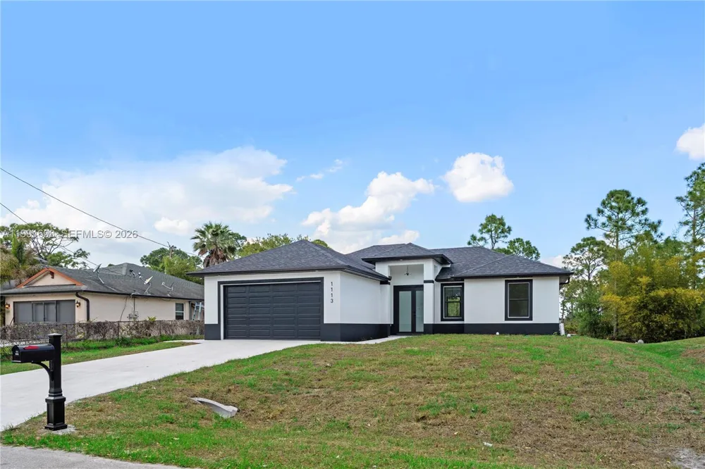 1113 ENRIQUE ST E Lehigh Acres, FL 33974