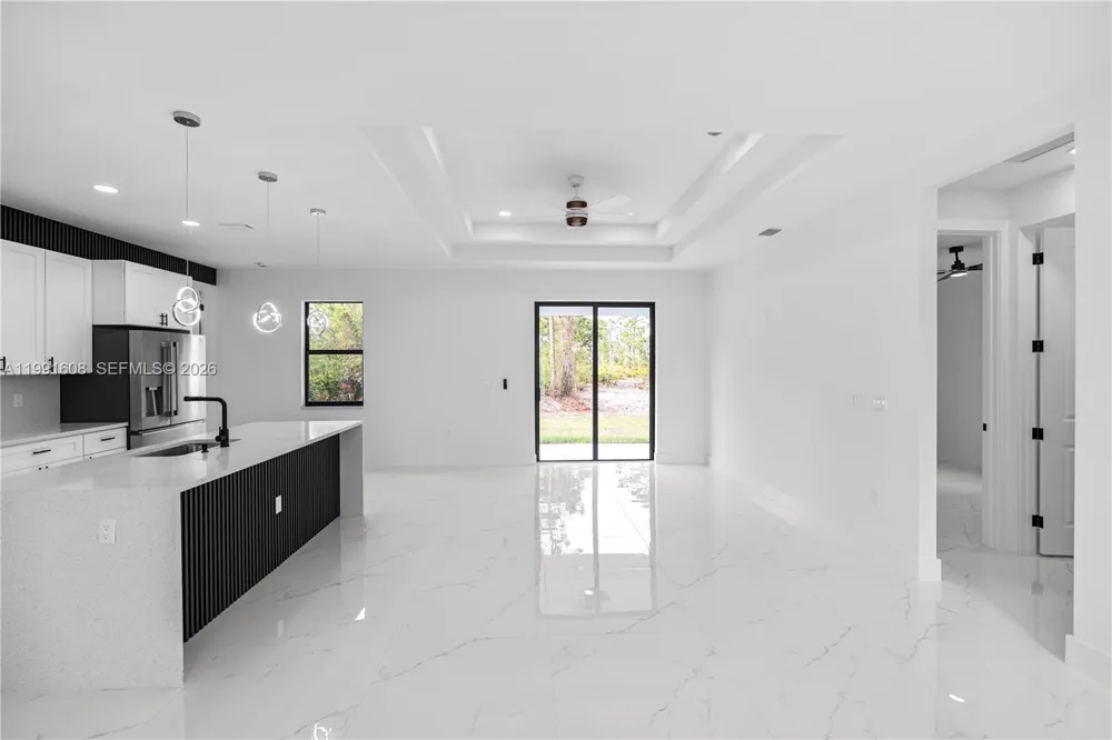 1113 ENRIQUE ST E Lehigh Acres, FL 33974