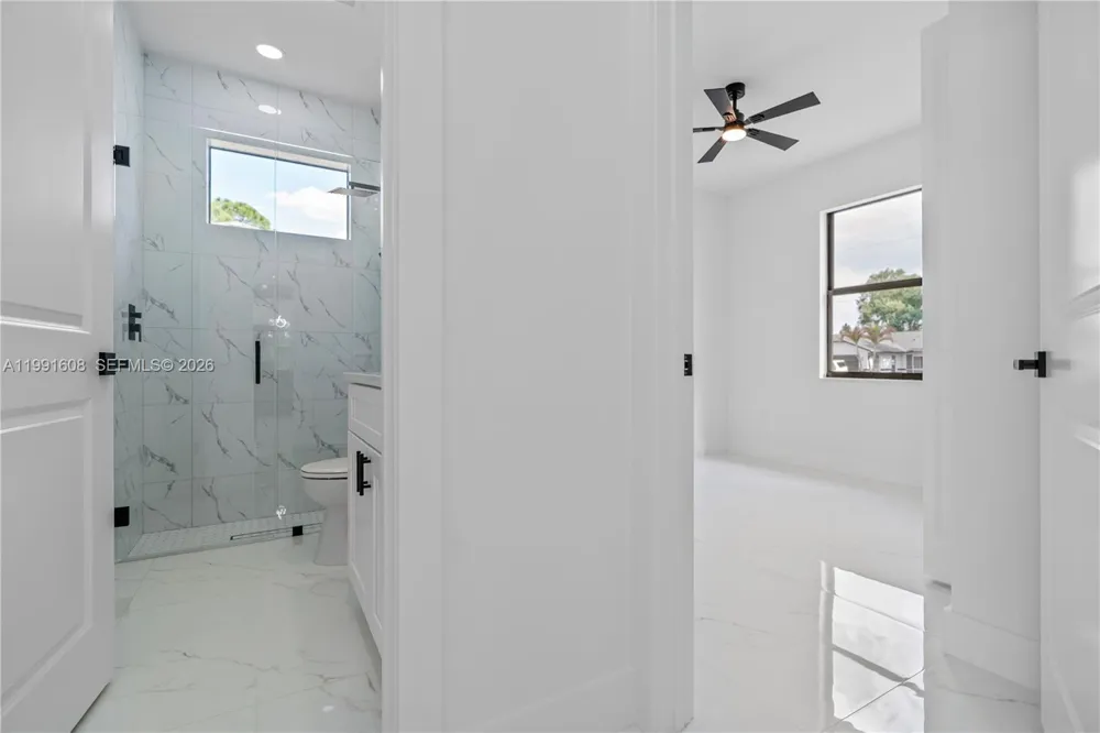 1113 ENRIQUE ST E Lehigh Acres, FL 33974