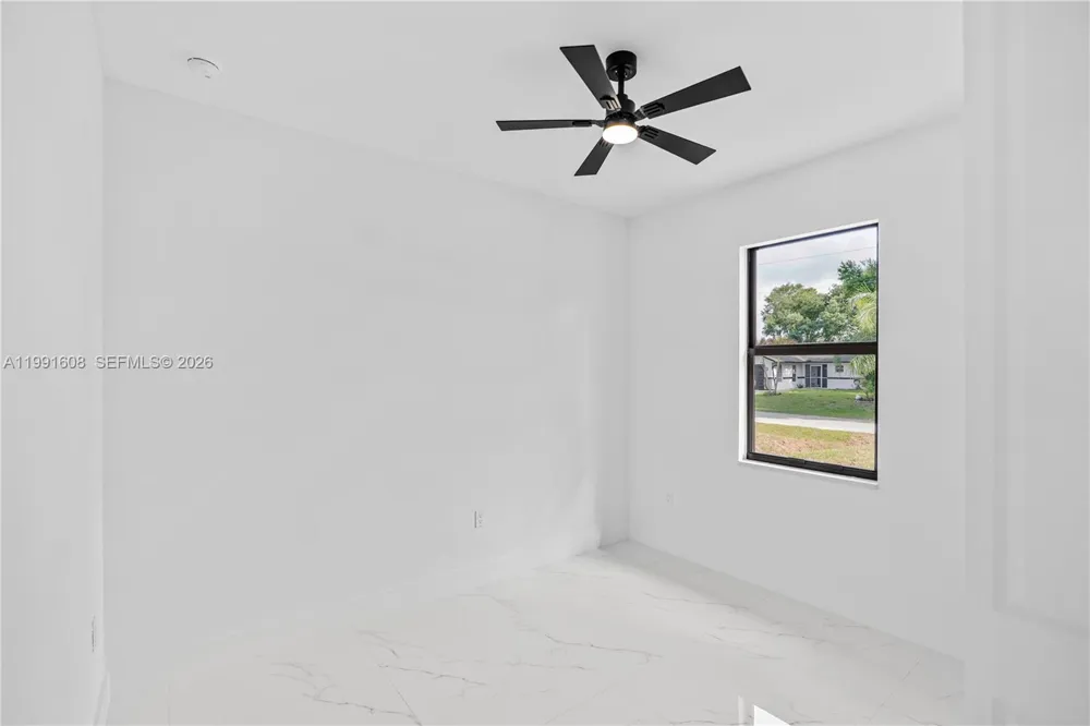 1113 ENRIQUE ST E Lehigh Acres, FL 33974