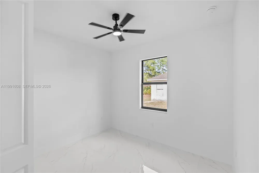 1113 ENRIQUE ST E Lehigh Acres, FL 33974