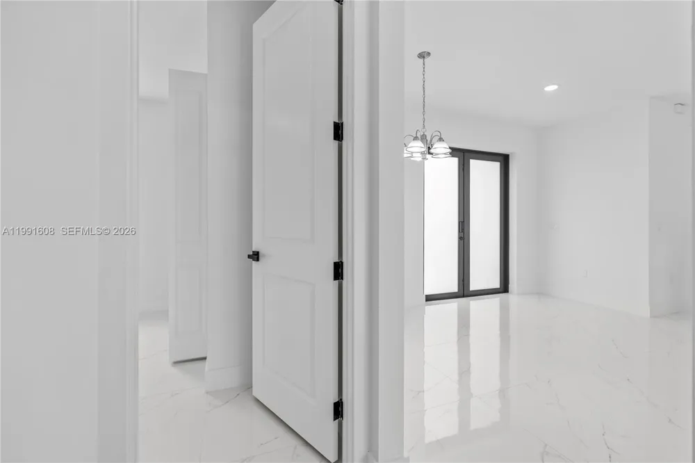 1113 ENRIQUE ST E Lehigh Acres, FL 33974