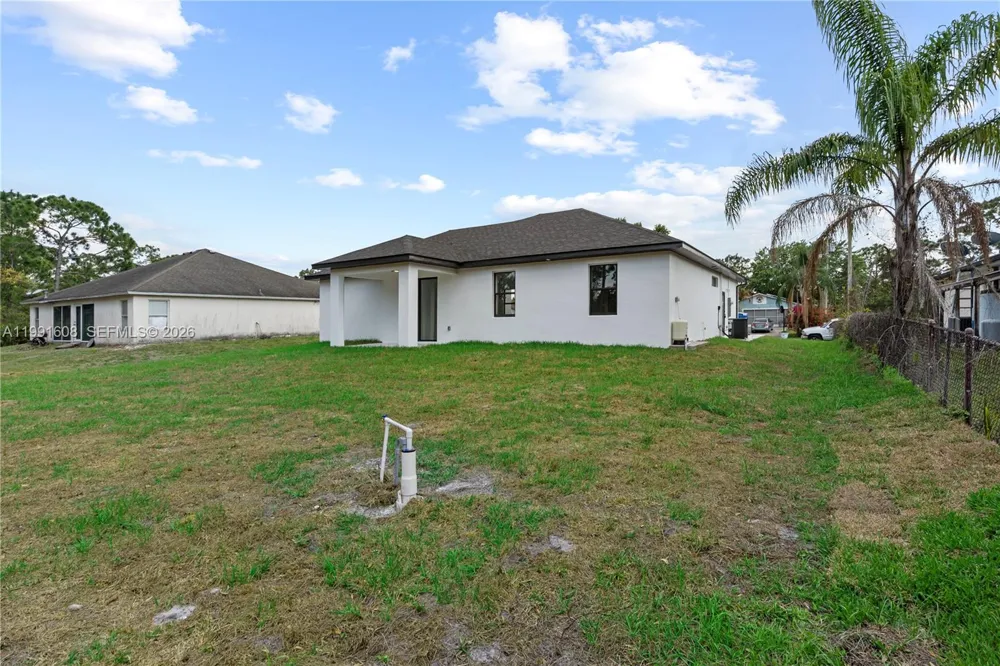 1113 ENRIQUE ST E Lehigh Acres, FL 33974