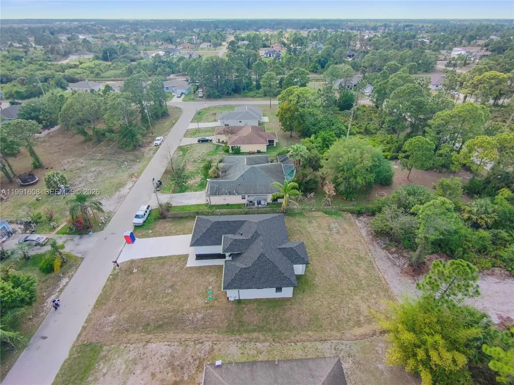 1113 ENRIQUE ST E Lehigh Acres, FL 33974