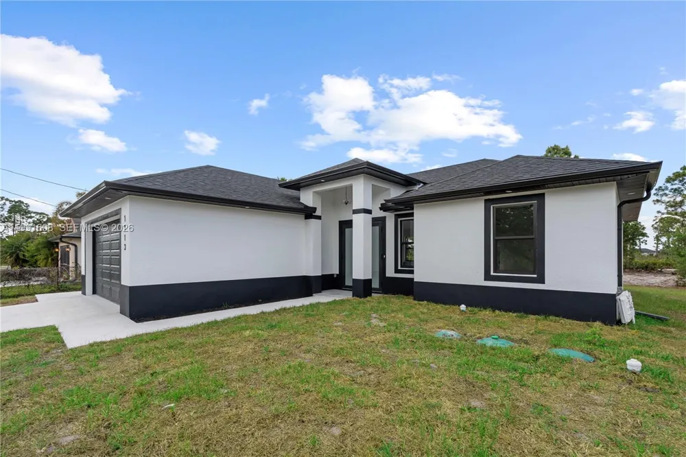 1113 ENRIQUE ST E Lehigh Acres, FL 33974