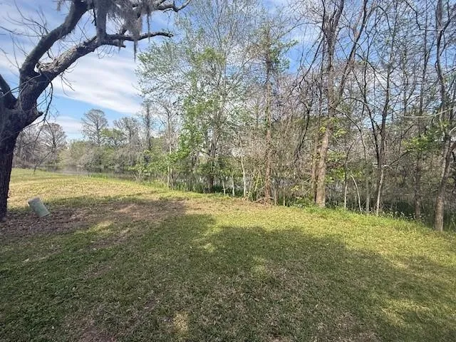 2225 Riverside Drive West Columbia, TX 77486