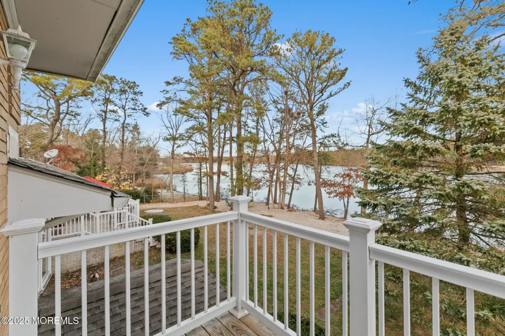 399 Golfview Drive Stafford, NJ 08050