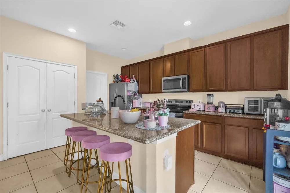 12353 VIA DERNA PLACE Windermere, FL 34786