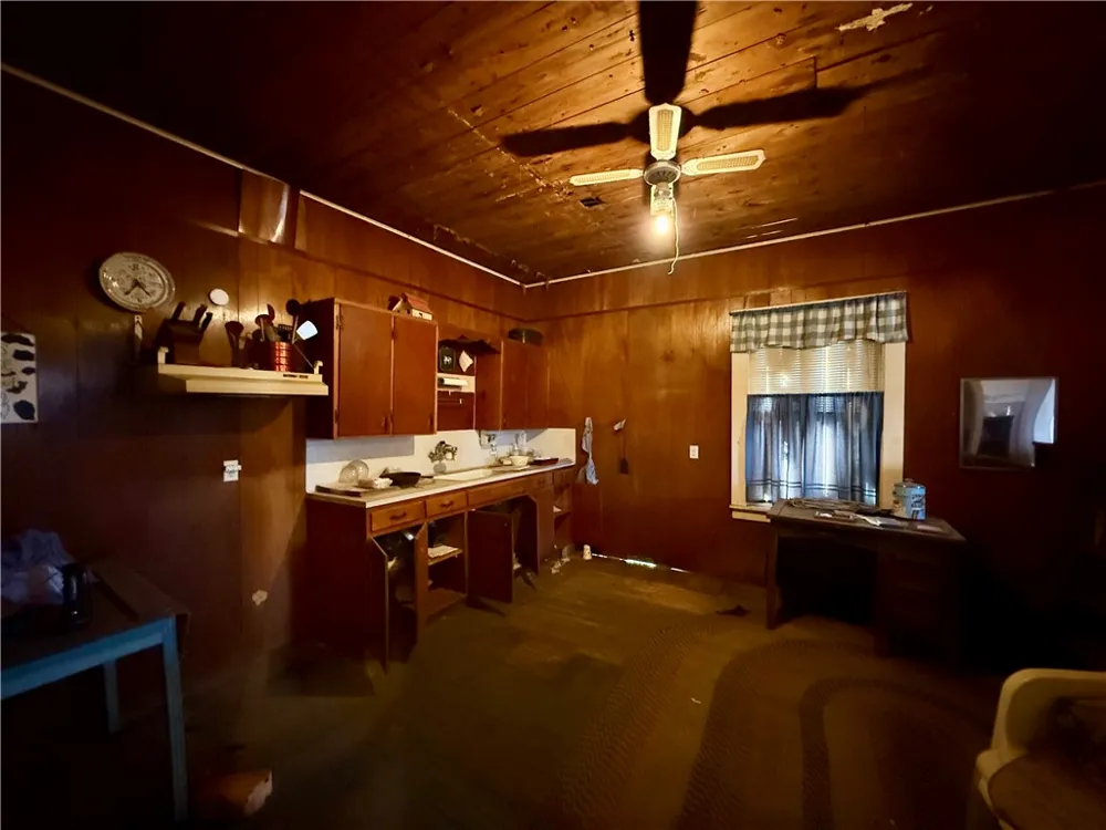 719 W Kleberg Avenue Kingsville, TX 78363