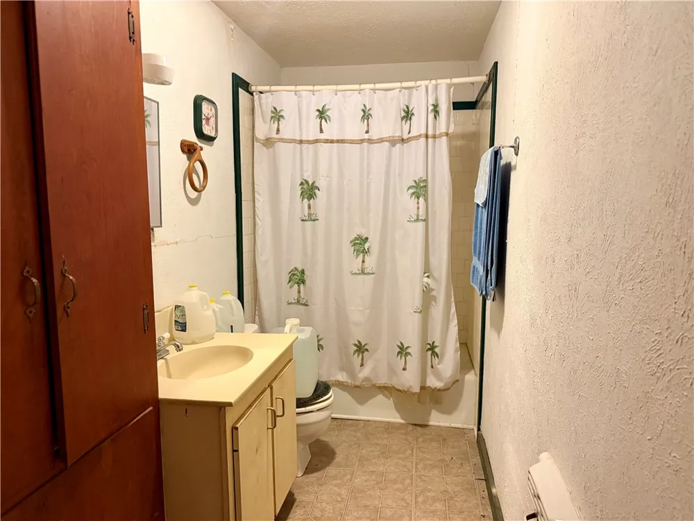 719 W Kleberg Avenue Kingsville, TX 78363