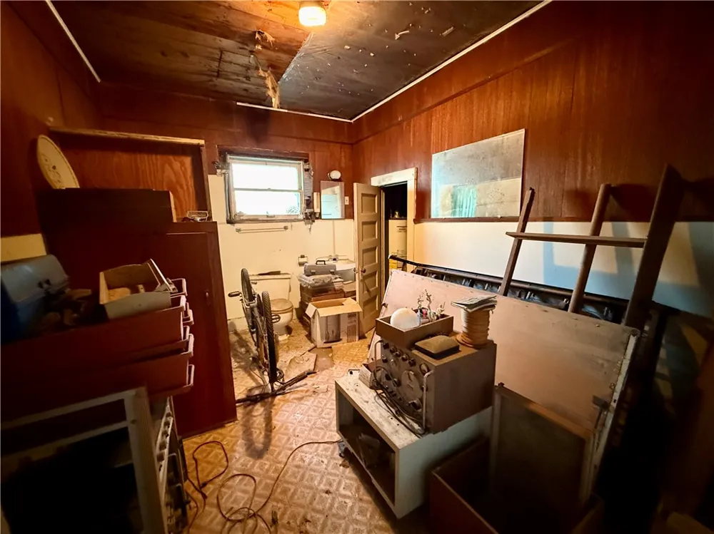 719 W Kleberg Avenue Kingsville, TX 78363