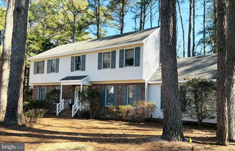 5211 DOVE POINT LANE