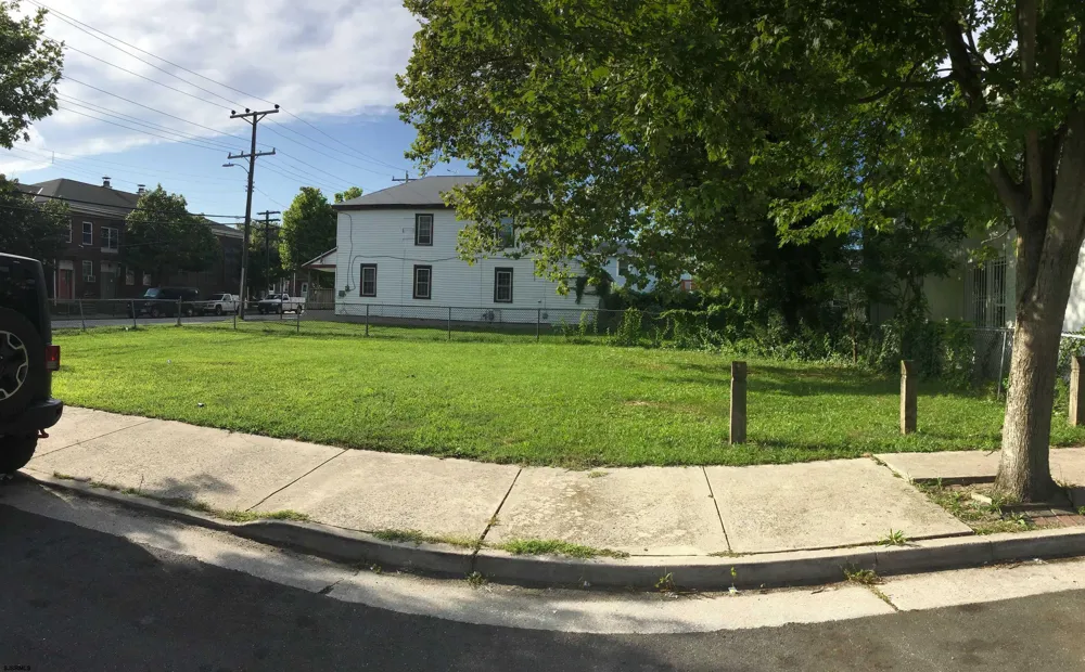 1521 C. Morris Cain Place Atlantic City, NJ 08401