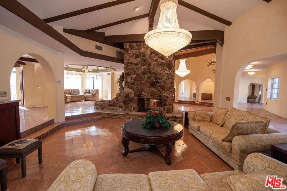 35931 Via Famero Drive Acton, CA 93510