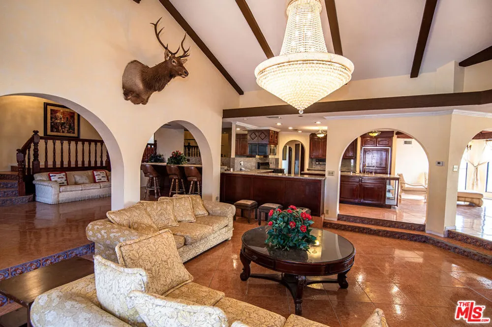 35931 Via Famero Drive Acton, CA 93510