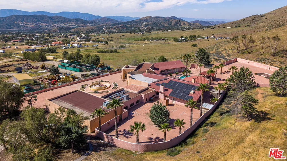 35931 Via Famero Drive Acton, CA 93510