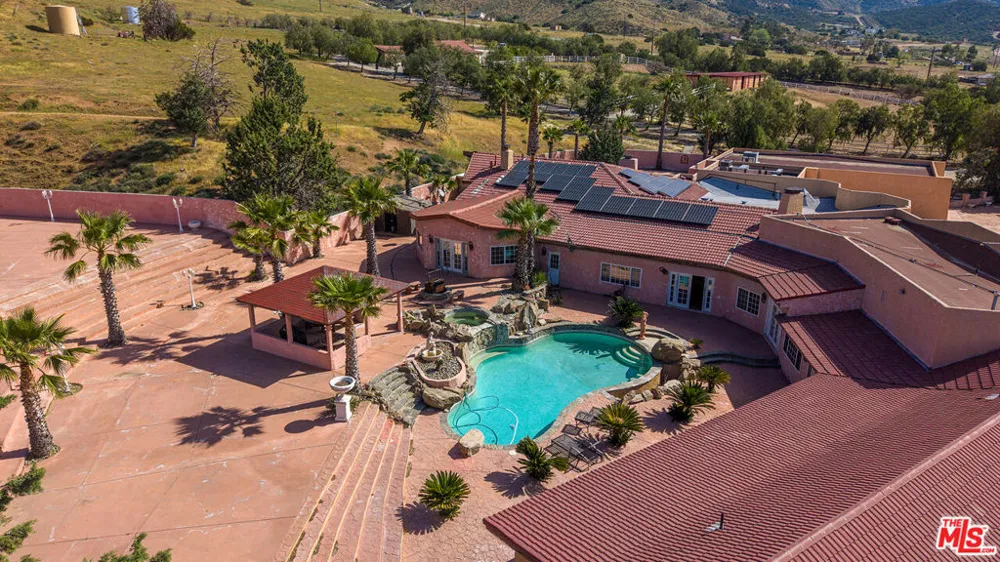 35931 Via Famero Drive Acton, CA 93510