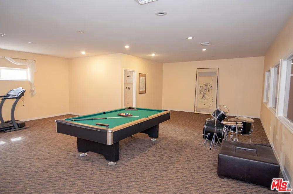 35931 Via Famero Drive Acton, CA 93510